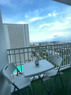 Spectacular Manila View 1 Bedroom Condo Prime Location near PICC, MOA,DFA,World Trade Center - Manila - 6