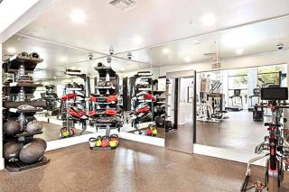 Bird's EyeView-Top Floor-QueenBd N390 - Scottsdale - 9