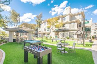 Bird's EyeView-Top Floor-QueenBd N390 - Scottsdale - 1