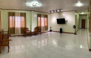 Laoag Spacious Guest House - - 0