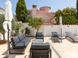 Casa Aloha Goertz con amarre y piscina - HISP-288-67 - Empuriabrava - 2