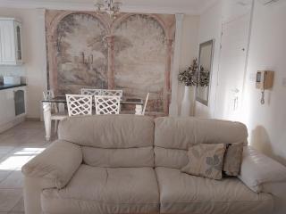 Kings Apartment with private Garden - Paphos - 2