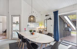 4 Bedroom Cozy Home In Brovst - 7