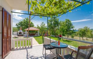 Five-Bedroom Holiday Home In Blato Na Cetini - 7