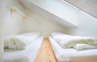 7 Bedroom Cozy Home In Glesborg - Glesborg - 9