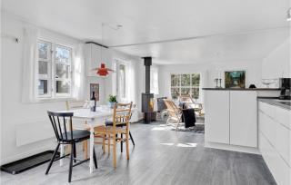 Two-Bedroom Holiday Home In Ronne - 5