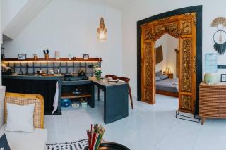 NEW Cozy, Smart, Renovated Flat Western Standard - 2