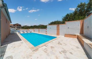Pet Friendly Home In Maslenica - Maslenica - 2