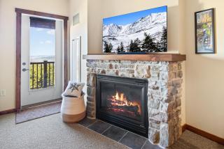 Soaring Eagle 203 Next To Slopes Underground Parking Hot Tubs Locker - 6