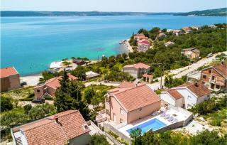 Pet Friendly Home In Maslenica - Maslenica - 1