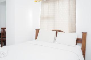 New and Simply Studio at Urbantown Serpong Apartment By Travelio - 0