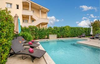 3 Bedroom Awesome Home In Loborika - Loborika - 1