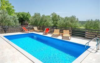Stunning Home In Ladevci With Wifi - Lađevci - 5