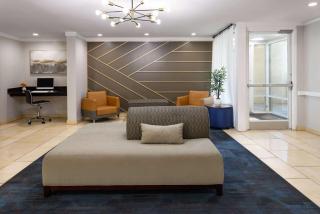 Days Inn by Wyndham Florence Near Civic Center - 4