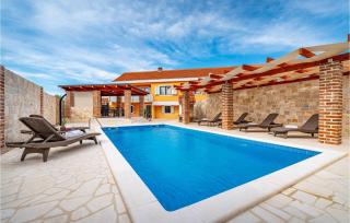 3 Bedroom Gorgeous Home In Pridraga - Pridraga - 0
