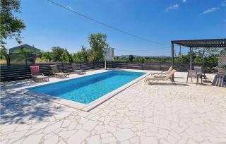 4 Bedroom Lovely Home In Miranje Gornje - - 5