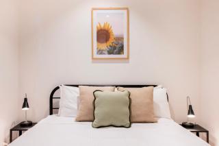 Latrobe Gem Apartment with Car Park and Huge Deck - 7