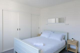 Coastal Bliss Stylish Home with Ocean Views - Torquay - 8