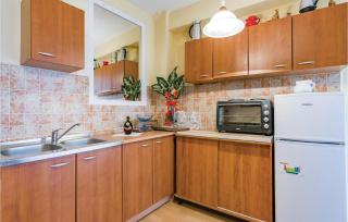 1 Bedroom Stunning Apartment In Rovinj - Rovinj - 4