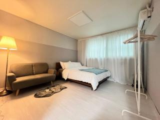 #Hapjeong station Cozy Chunbae's House - Seul - 2