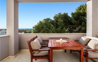 Stunning Home In Primosten With Jacuzzi - Primošten - 9