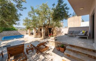 Gorgeous Home In Betina With Kitchen - Betina - 3