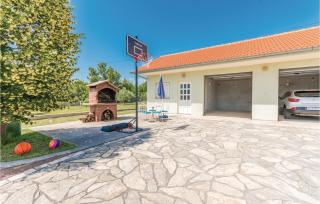 Four-Bedroom Holiday Home In Lisicic - Lisičići - 4