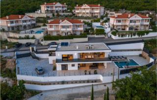 Stunning Home In Crikvenica - Crikvenica - 4