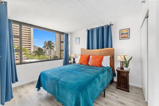 Waikiki Banyan #713 - Tower 1 - 0