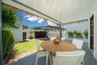 Balinese Style Tropical Living! Private Pool 2BR Villa Aemy - 7