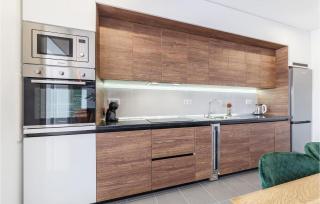 Gorgeous Apartment In Premantura - Premantura - 6