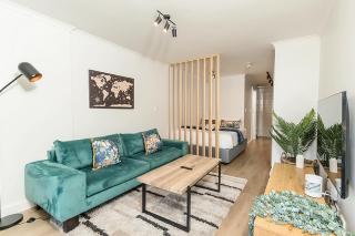 Newlands Peak Living Apartments - 4