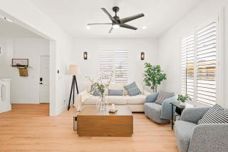 Cozy Retreat Near Downtown - Perfect for Families - Long Beach - 1