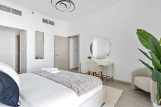 Silkhaus Modern 2BDR with Canal View on Yas Island - Abu Dhabi - 8