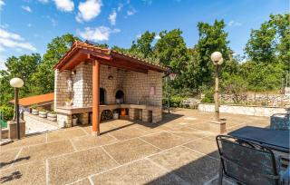2 Bedroom Beach Front Apartment In Jadranovo - 5