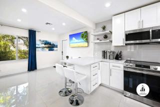 Uhost AI - Elegant 1B Haven in Fort Lauderdale - 9