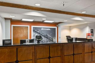 Hampton Inn Memphis Poplar - Memphis - 4