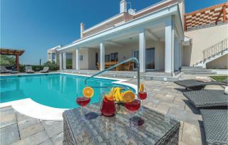 Amazing Home In Debeljak With Sauna - Debeljak - 1