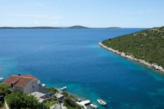 Wonderful Visinisce Apartments with Terrace and Sea Views - Vinišće - 1