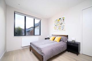 Stunning House with Garden and Parking - Romford - 4
