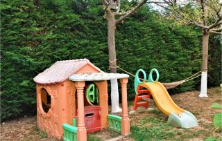 Gorgeous Home In Rochefort Du Gard - Rochefort-du-Gard - 2