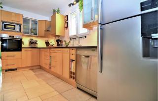 Gorgeous Home In Rochefort Du Gard - Rochefort-du-Gard - 6