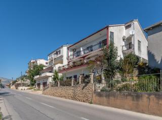 Charming Trogir Apartments with Balcony - 7