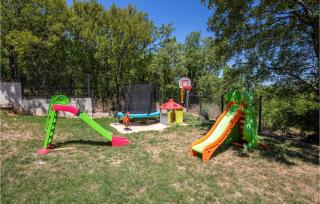 Cozy Home In Metkovic With Jacuzzi - 3