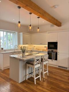 House in the heart of Pembroke - 4