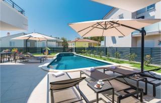 Amazing Home In Biograd With Kitchen - Biograd na Moru - 1