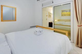 Rue St Gaetan location old town - 8