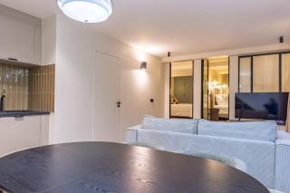 NEW Spacious 4 Star Family Apartment in Chic 16th District - Paris - 1