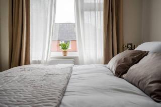 Three Bedroom Apartment By Brookland Stays Serviced Accommodation Short Lets Manchester With Free Parking - Manchester - 8