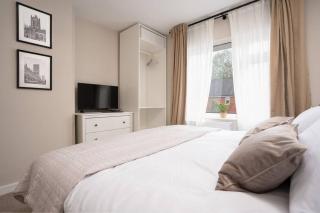 Three Bedroom Apartment By Brookland Stays Serviced Accommodation Short Lets Manchester With Free Parking - Manchester - 5